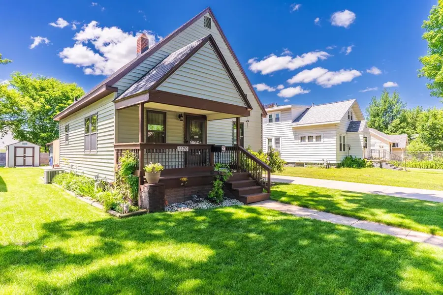 1120 S 8TH AVENUE, Wausau, WI 54401 - #3