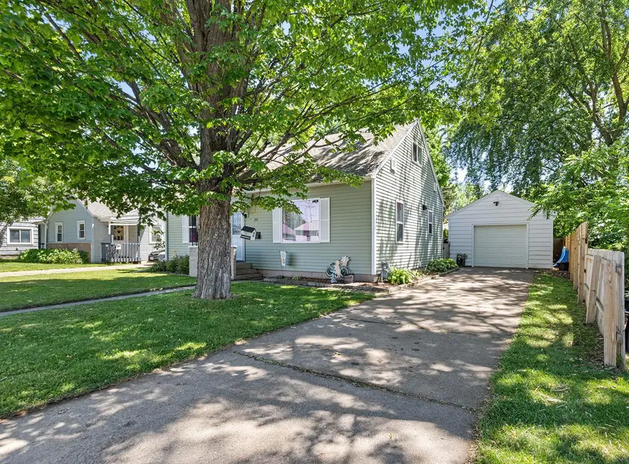 521 N 9TH AVENUE, Wausau, WI 54401 - #2
