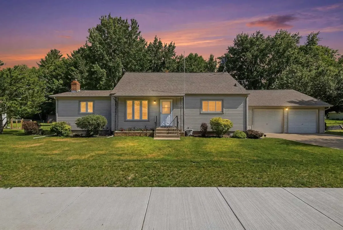 308 WALKER STREET, Stevens Point, WI 54481 - #1