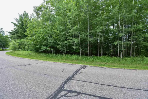 2416 EAGLE SUMMIT, Stevens Point, WI 54482