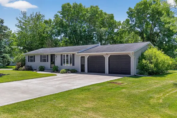 111 W ELM STREET, Abbotsford, WI 54405