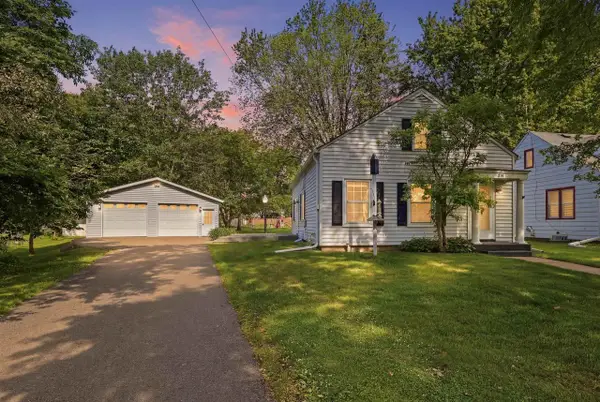 814 S OAK AVENUE, Marshfield, WI 54449