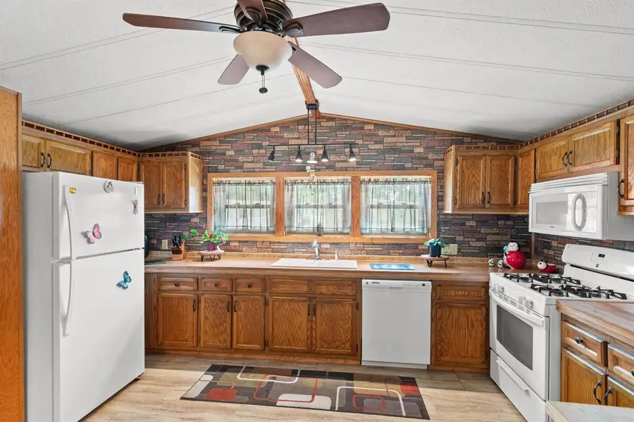 7740 SOUTH PARK ROAD ##130, Wisconsin Rapids, WI 54494 - #3