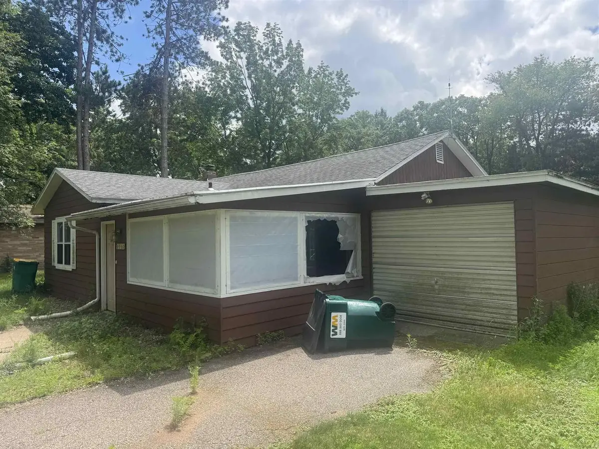 6130 WAZEECHA AVENUE, Wisconsin Rapids, WI 54494 - #1