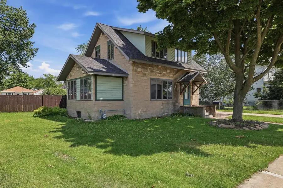 321 10TH STREET SOUTH, Wisconsin Rapids, WI 54494 - #3