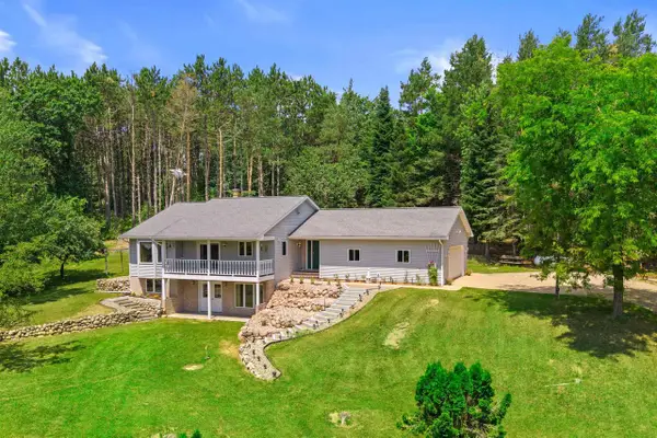 9834 RIVER ROAD, Amherst, WI 54406
