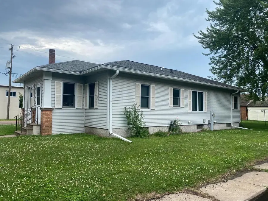 301 EDWARDS STREET, Wausau, WI 54401 - #2