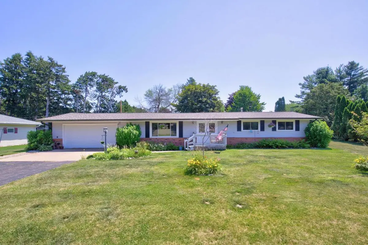 444 MEADOW LANE, Wisconsin Rapids, WI 54494 - #1