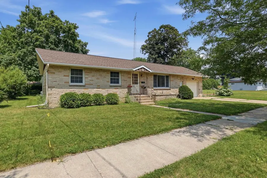 2416 CENTER STREET, Stevens Point, WI 54481 - #3