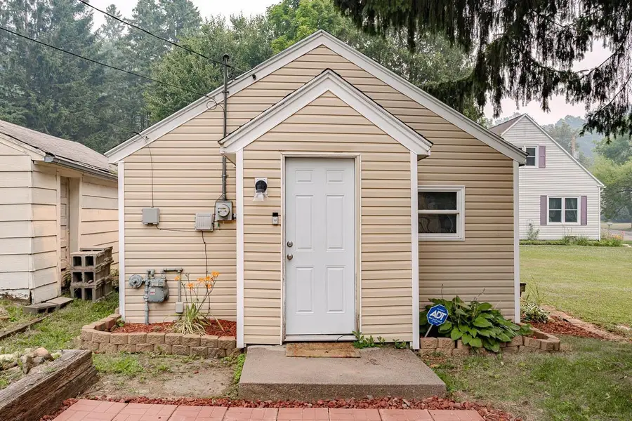 902 BROWN STREET, Wausau, WI 54403 - #3