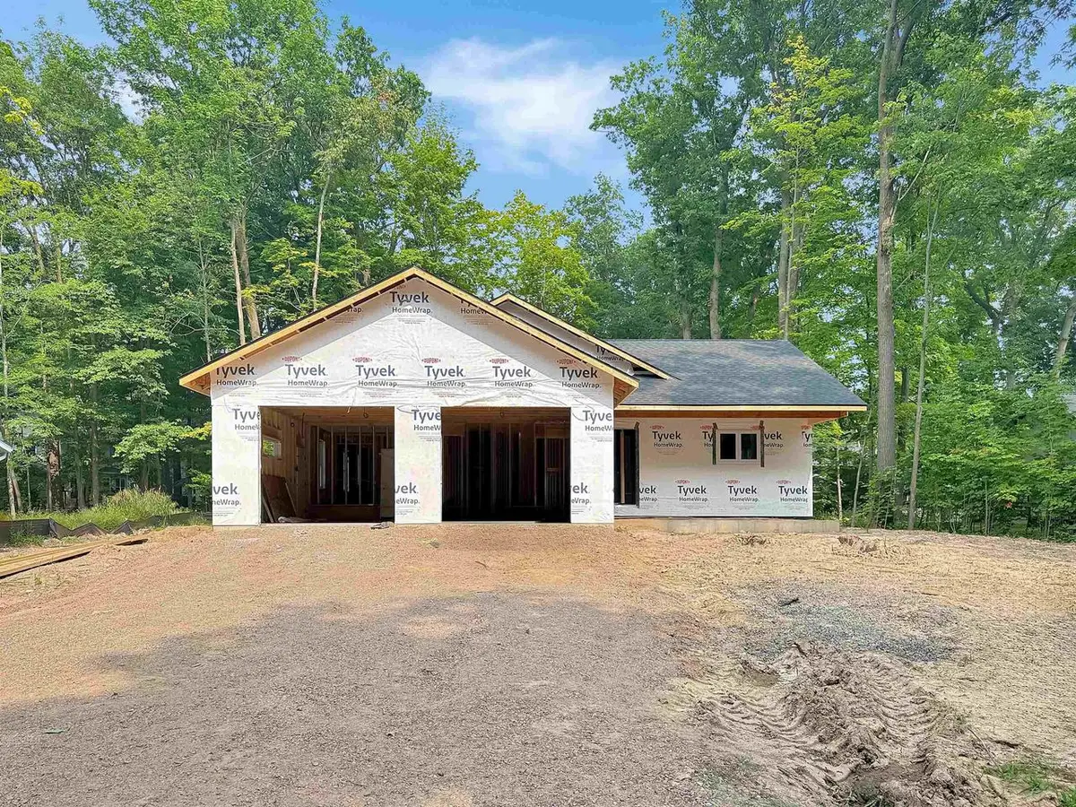 809 S MARYKNOLL AVENUE, Marshfield, WI 54449 - #1