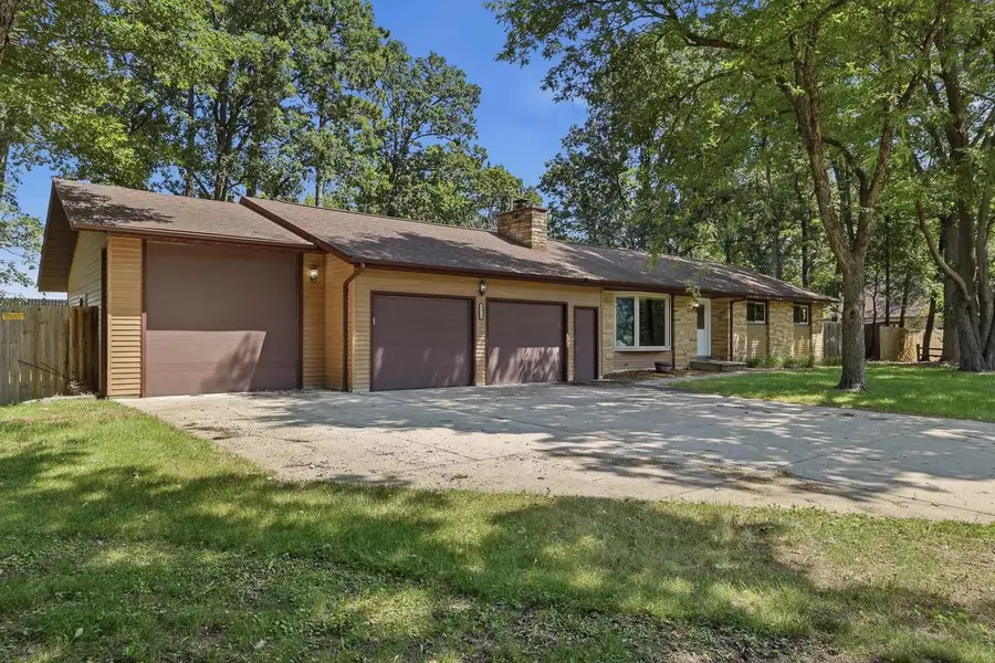 5526 ELLIS STREET, Stevens Point, WI 54481 - #2