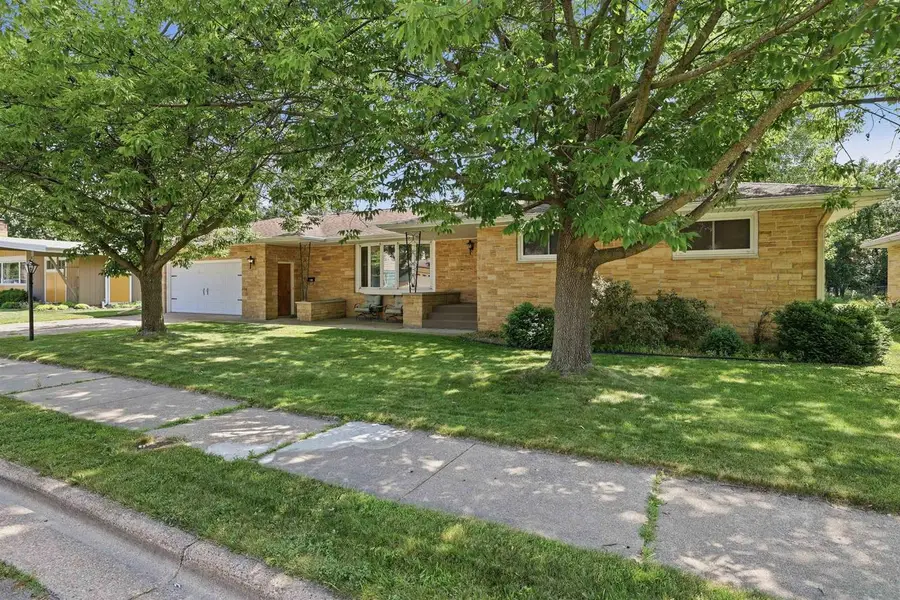 211 MEADOW STREET, Stevens Point, WI 54481 - #3
