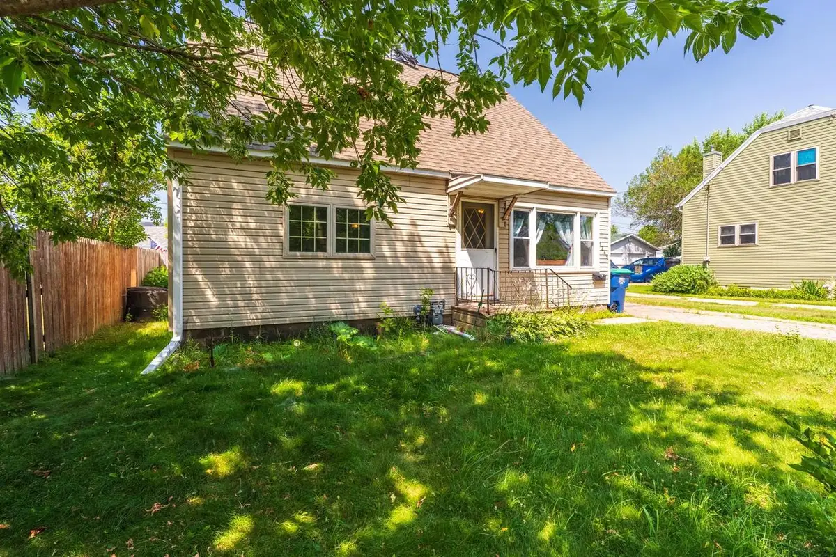 1242 S 9TH AVENUE, Wausau, WI 54401 - #1