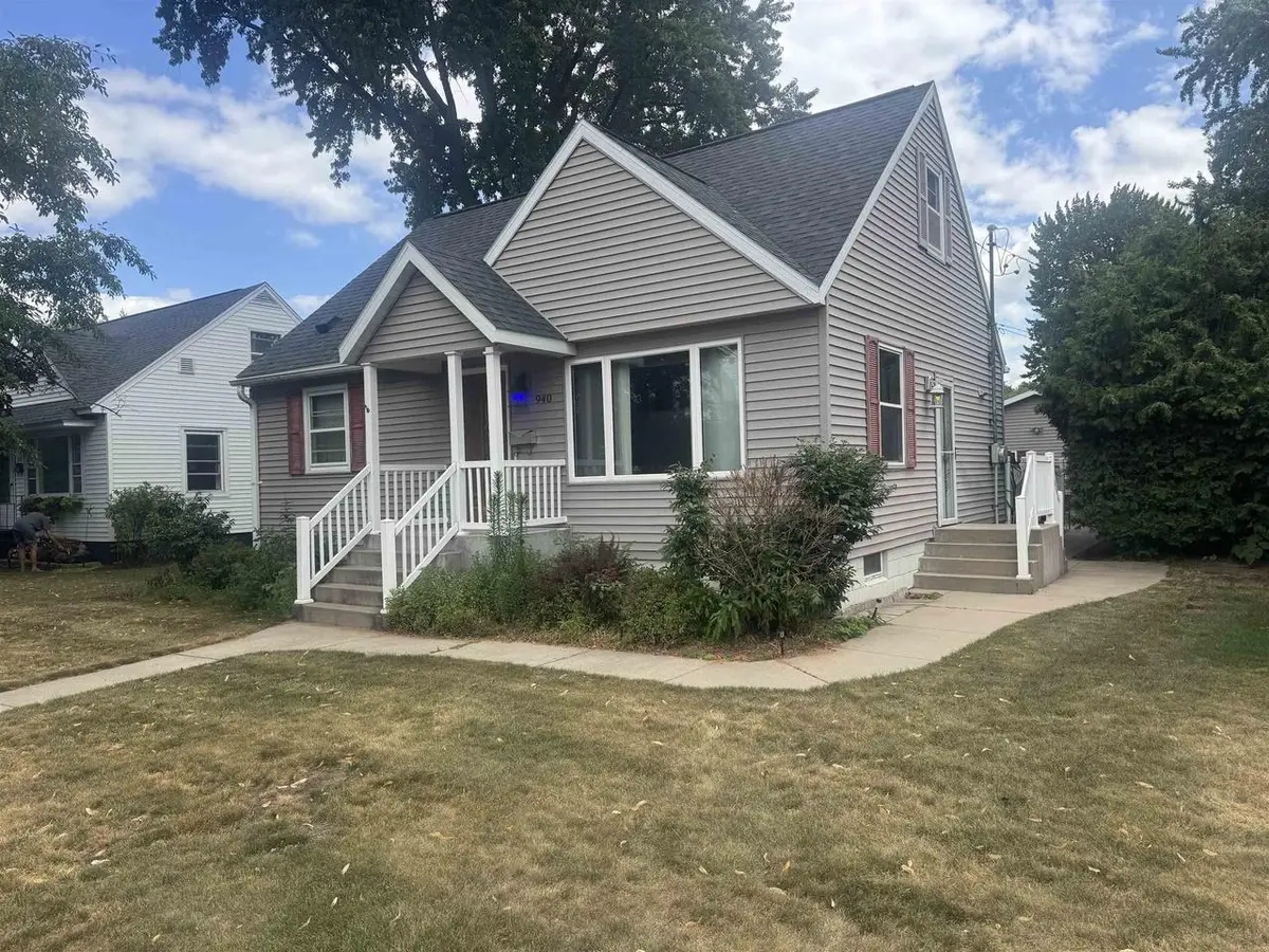 940 2ND STREET, Port Edwards, WI 54469 - #1