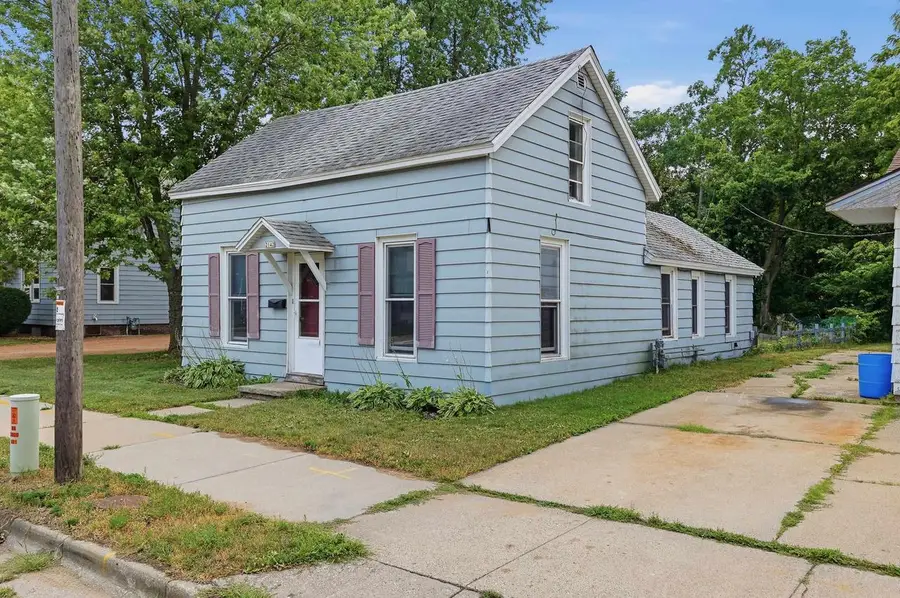 2142 STRONGS AVENUE, Stevens Point, WI 54481 - #3