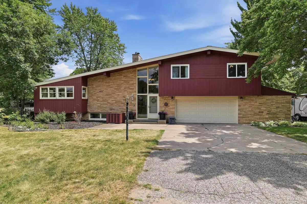 617 SUNSET BOULEVARD, Stevens Point, WI 54481 - #1