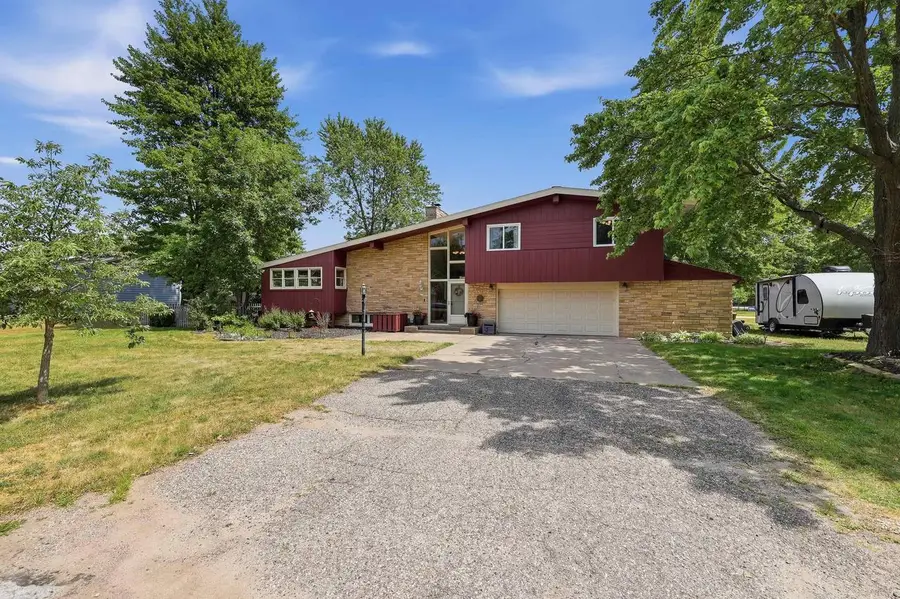 617 SUNSET BOULEVARD, Stevens Point, WI 54481 - #3