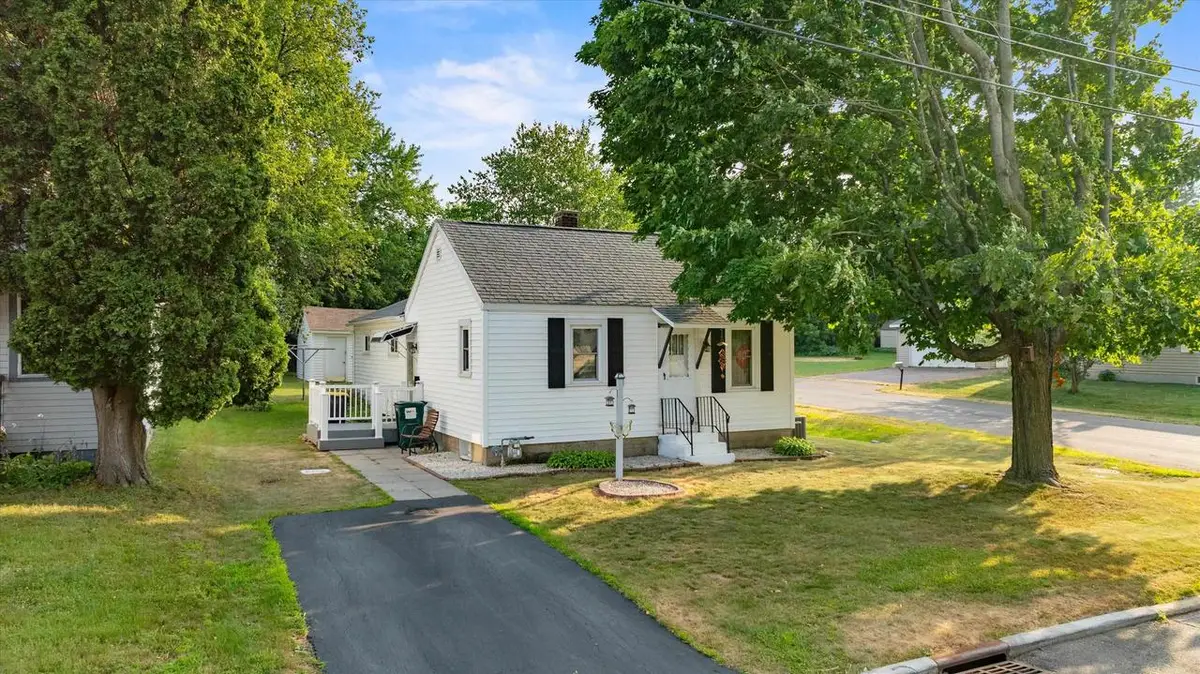 314 W DOEGE STREET, Marshfield, WI 54449 - #1