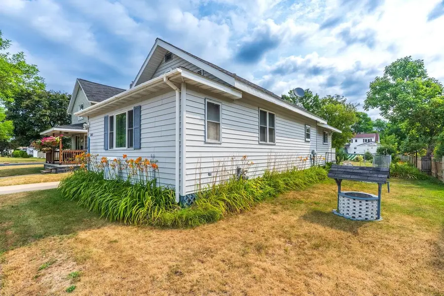 1005 S 12TH AVENUE, Wausau, WI 54401 - #3