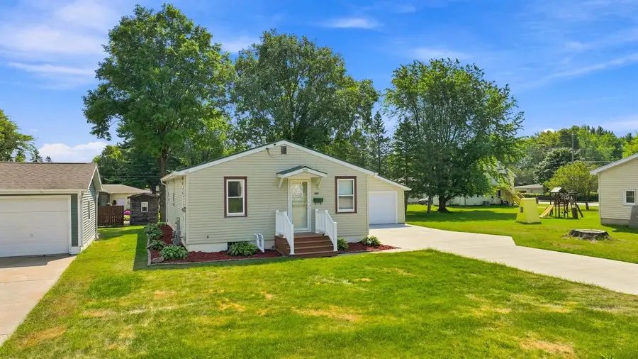 609 N ASH AVENUE, Marshfield, WI 54449 - #3