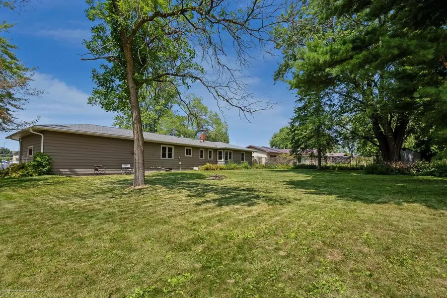 1613 N PEACH AVENUE, Marshfield, WI 54449 - #3