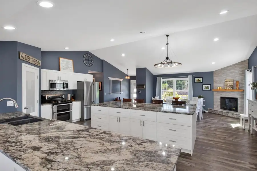 1792 COUNTY ROAD G, Nekoosa, WI 54457 - #3