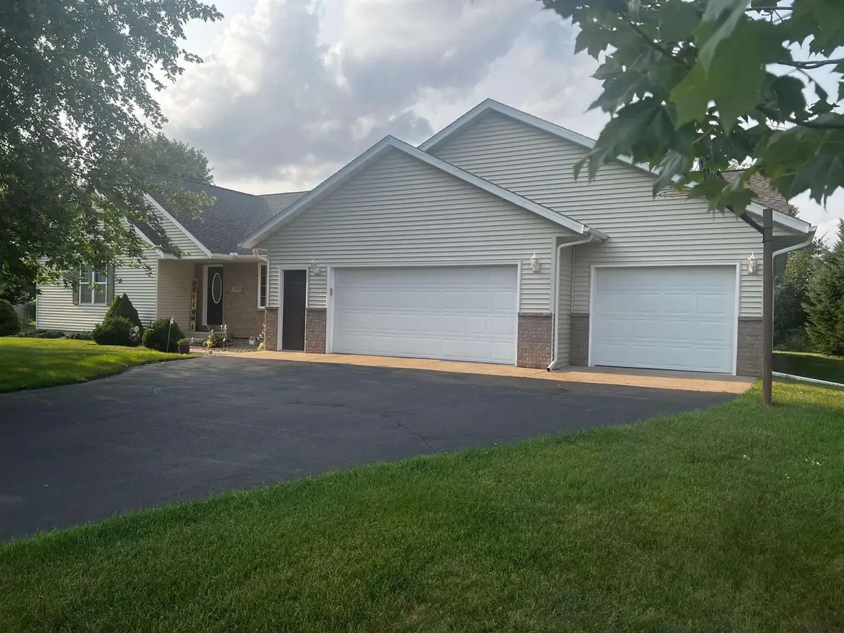 2172 OREGON TRAIL, Kronenwetter, WI 54455 - #1