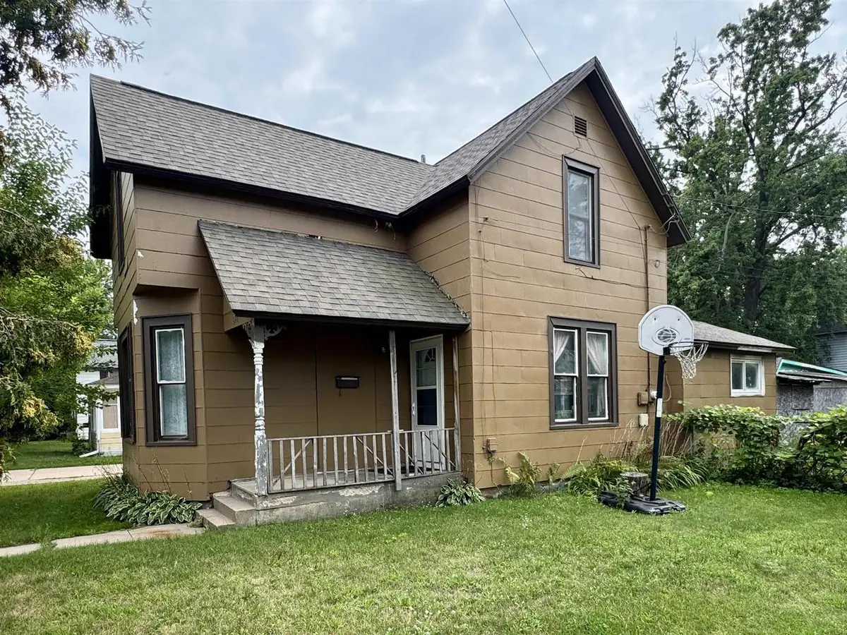 2100 PRAIRIE STREET, Stevens Point, WI 54481 - #1