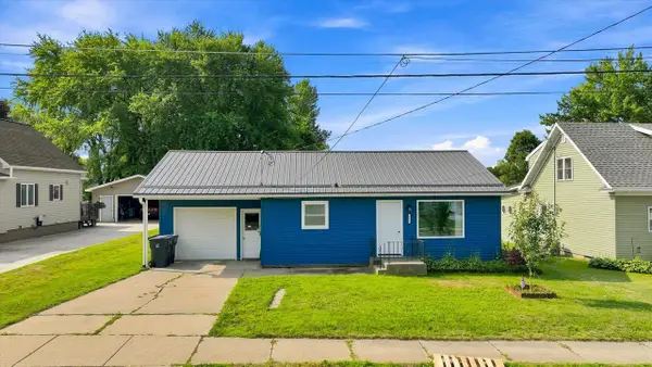 112 E 17TH STREET, Marshfield, WI 54449