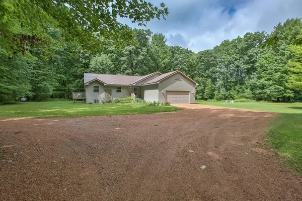 1073 OAK ROAD, Kronenwetter, WI 54455