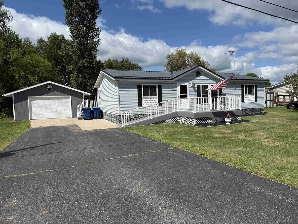469 SARAH STREET, Birnamwood, WI 54414 - #1