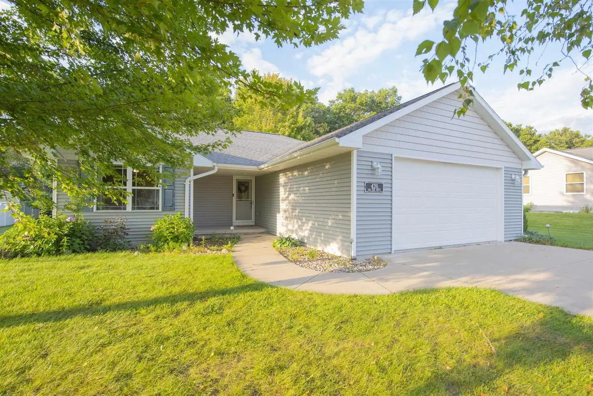 420 RED TAIL DRIVE, Amherst, WI 54406 - #1