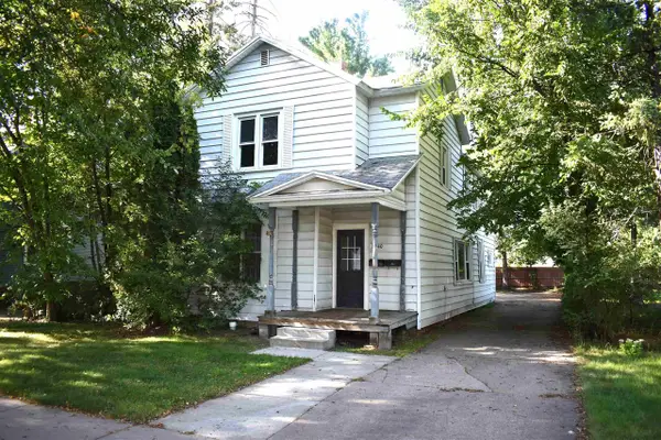 1640 COLLEGE AVENUE, Stevens Point, WI 54481