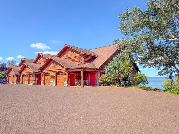 2729 LAKE SHORE DRIVE ##5, Ashland, WI 54806