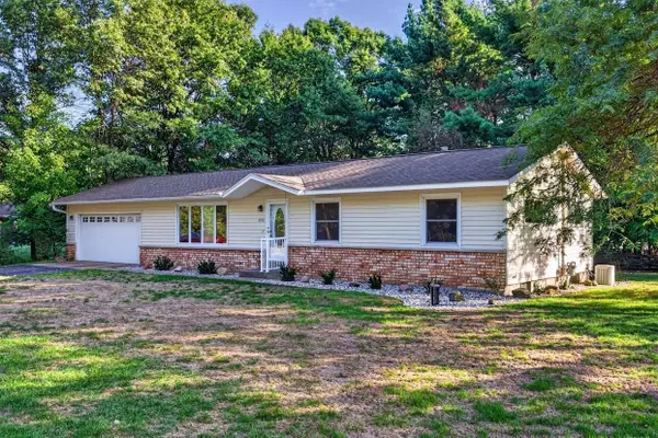 4910 GROVE AVENUE, Wisconsin Rapids, WI 54494