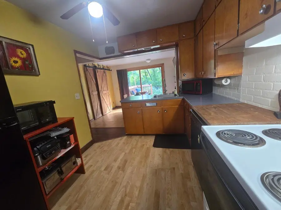 933 W 3RD STREET, Nekoosa, WI 54457 - #3