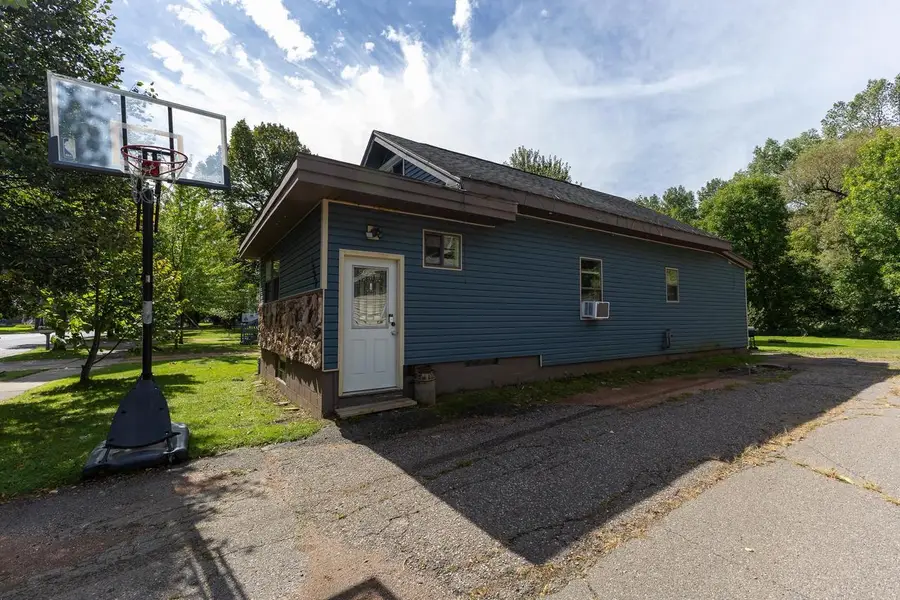 1324 S 3RD AVENUE, Wausau, WI 54401 - #3