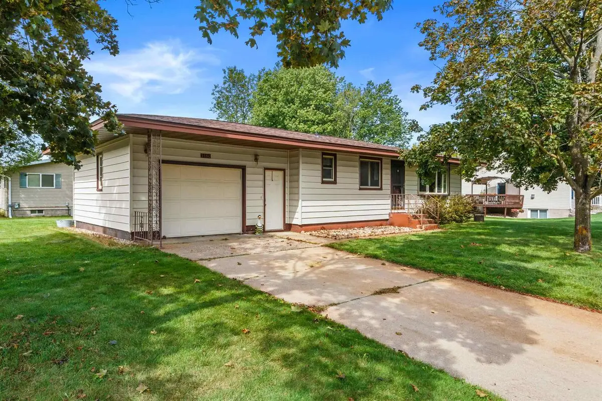3340 15TH STREET SOUTH, Wisconsin Rapids, WI 54494 - #1