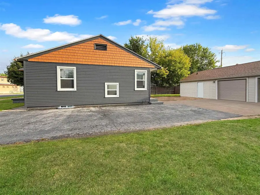 1111 S 7TH AVENUE SOUTH, Wausau, WI 54401 - #3