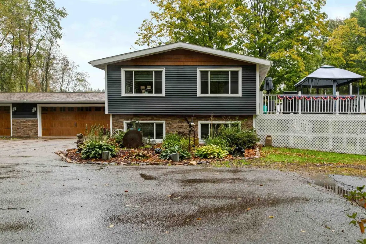 N7826 4TH STREET, Eland, WI 54427 - #1