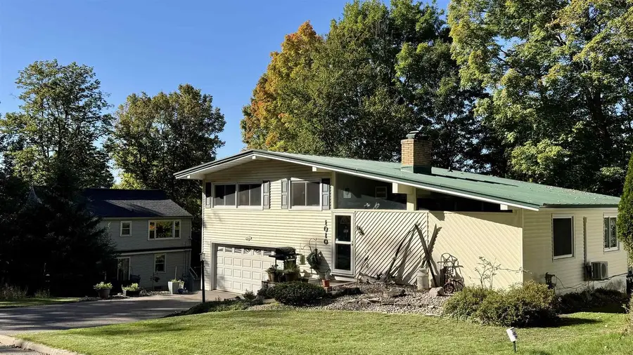 1010 BIRD STREET, Wausau, WI 54403 - #2