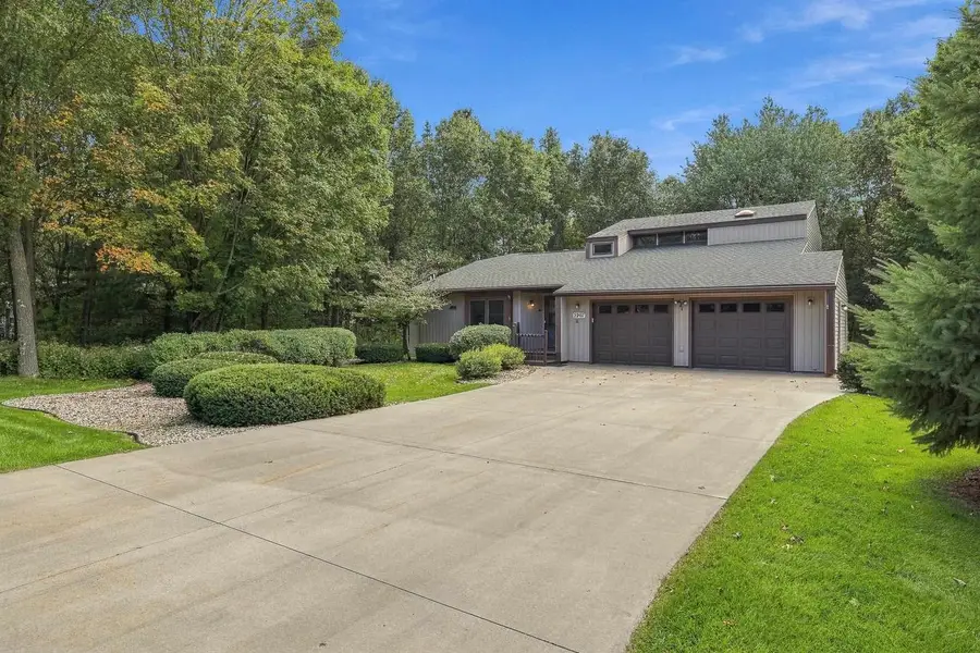 2207 PLOVER SPRINGS DRIVE, Plover, WI 54467 - #2