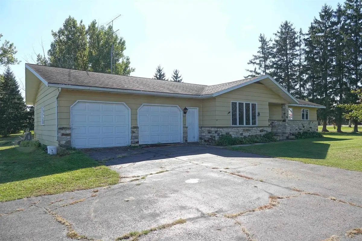 629 COUNTY ROAD A, Stetsonville, WI 54480 - #1