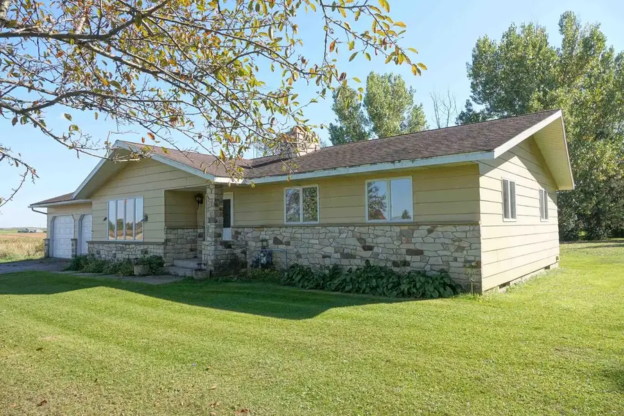 629 COUNTY ROAD A, Stetsonville, WI 54480 - #2