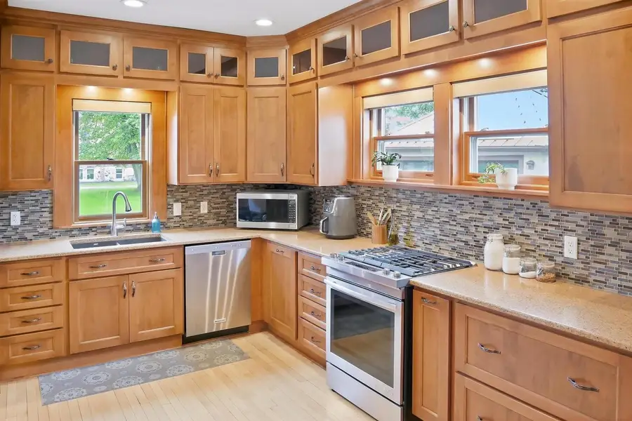 410 E BROADWAY AVENUE, Medford, WI 54451 - #3