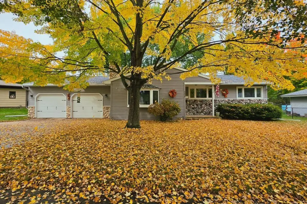 1516 SUMMIT DRIVE, Wausau, WI 54401 - #1