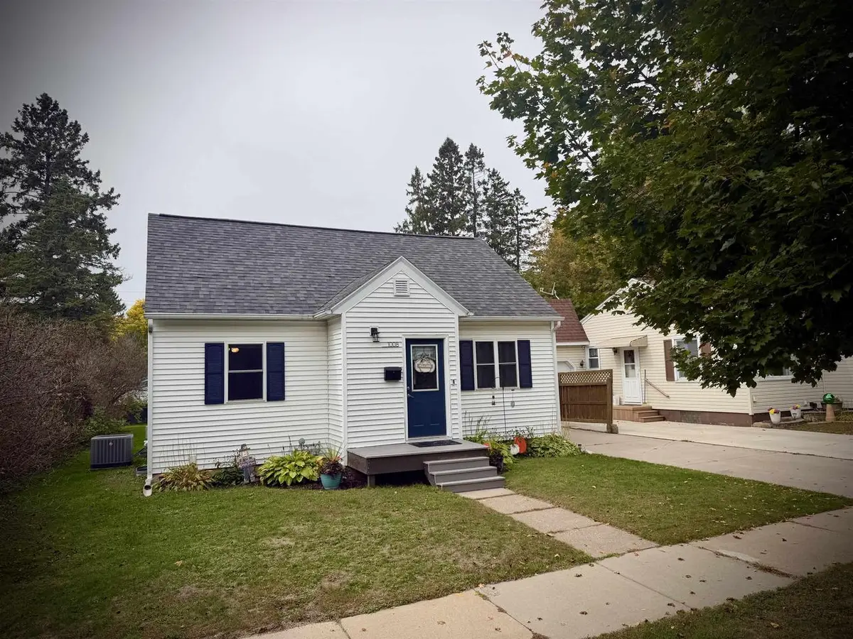 1008 N 5TH AVENUE, Wausau, WI 54401 - #1