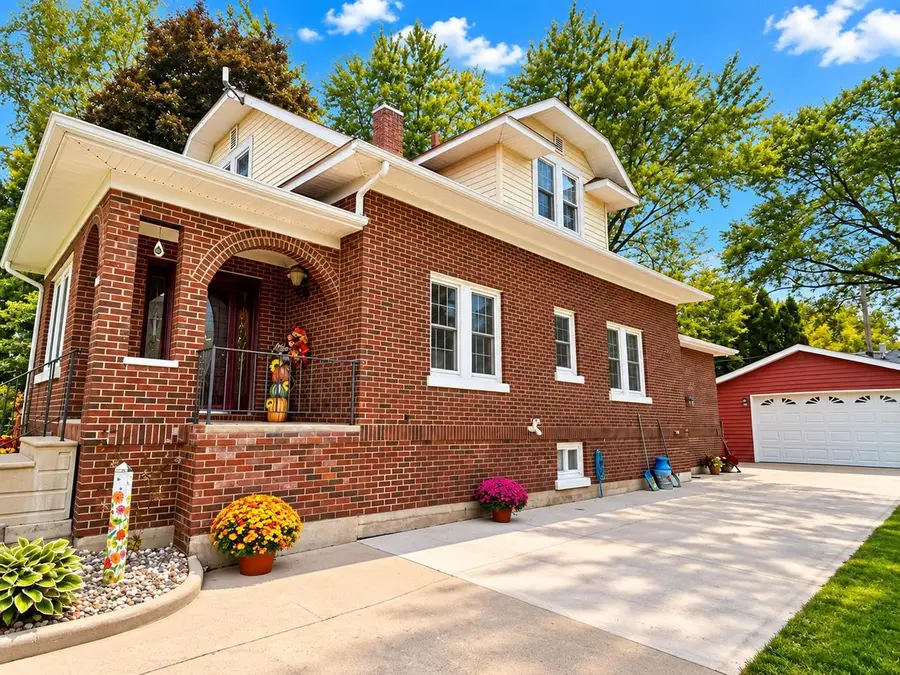 117 N DIVISION STREET, Loyal, WI 54446 - #2