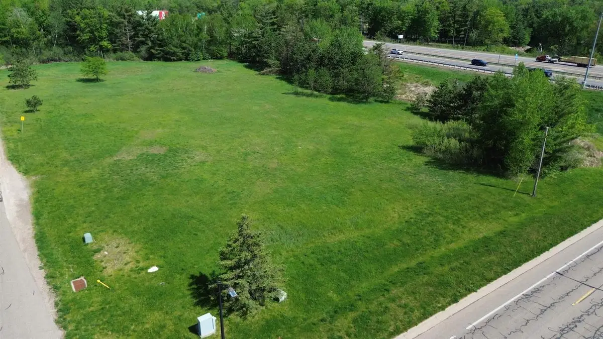 2101 & 2125 EAGLE SUMMIT, Stevens Point, WI 54482 - #1